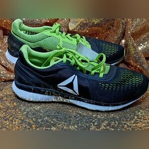 Reebok Open Road R1 Black and Green Athletic Shoes